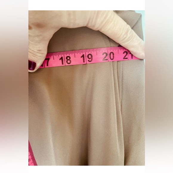 Women’s Tan Flowy Oversized Blouse SizeXS Long Sleeves Bell Show Me Your Mumu - Picture 12 of 14